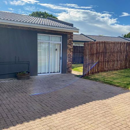 Adventure Apartment - Colchester - 5Km From Elephant Park Exterior foto