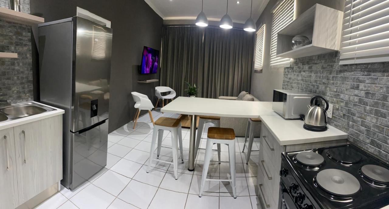 Adventure Apartment - Colchester - 5Km From Elephant Park Exterior foto