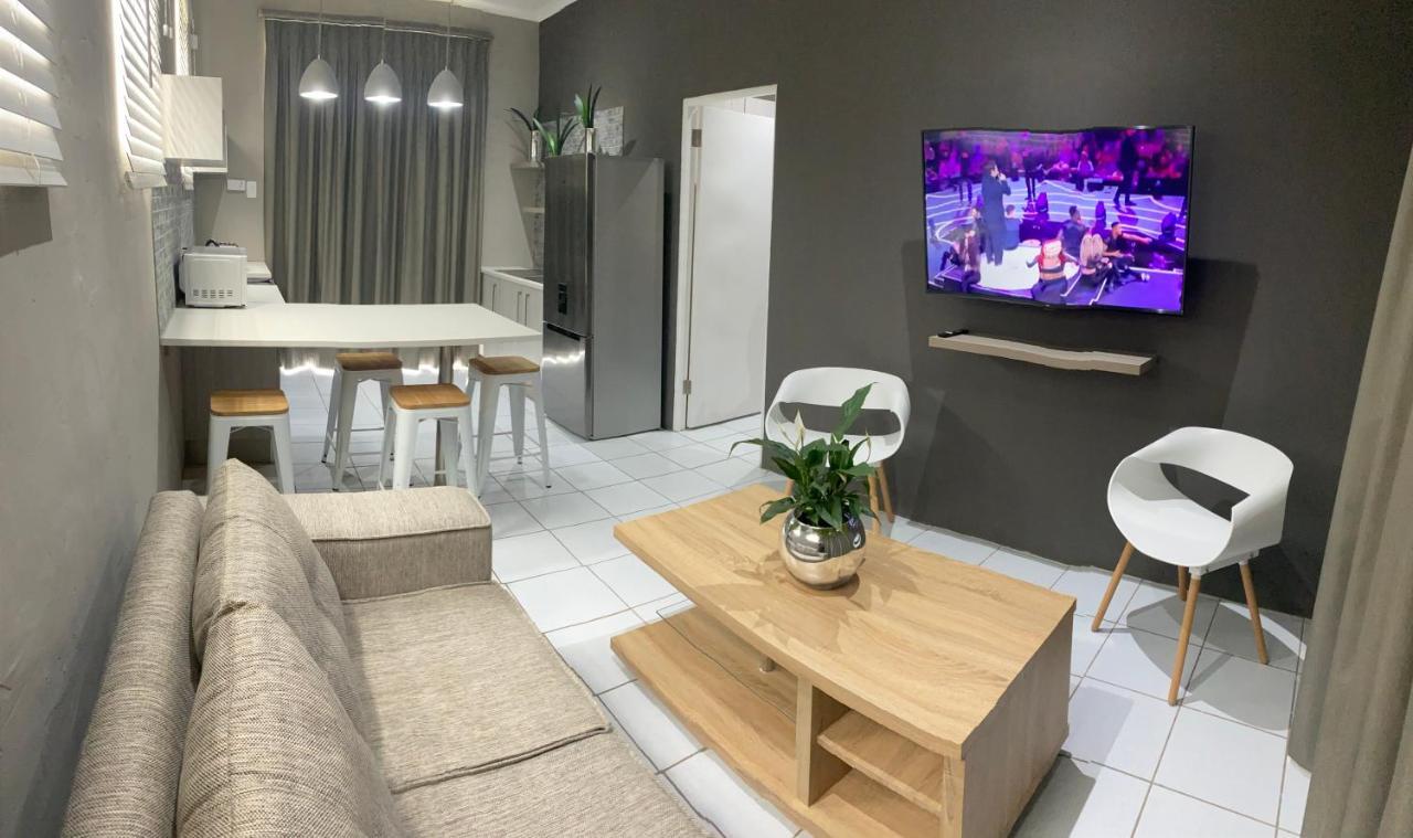Adventure Apartment - Colchester - 5Km From Elephant Park Exterior foto