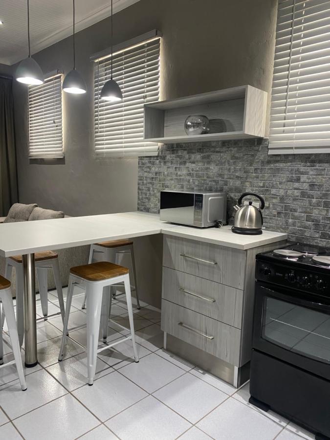 Adventure Apartment - Colchester - 5Km From Elephant Park Exterior foto